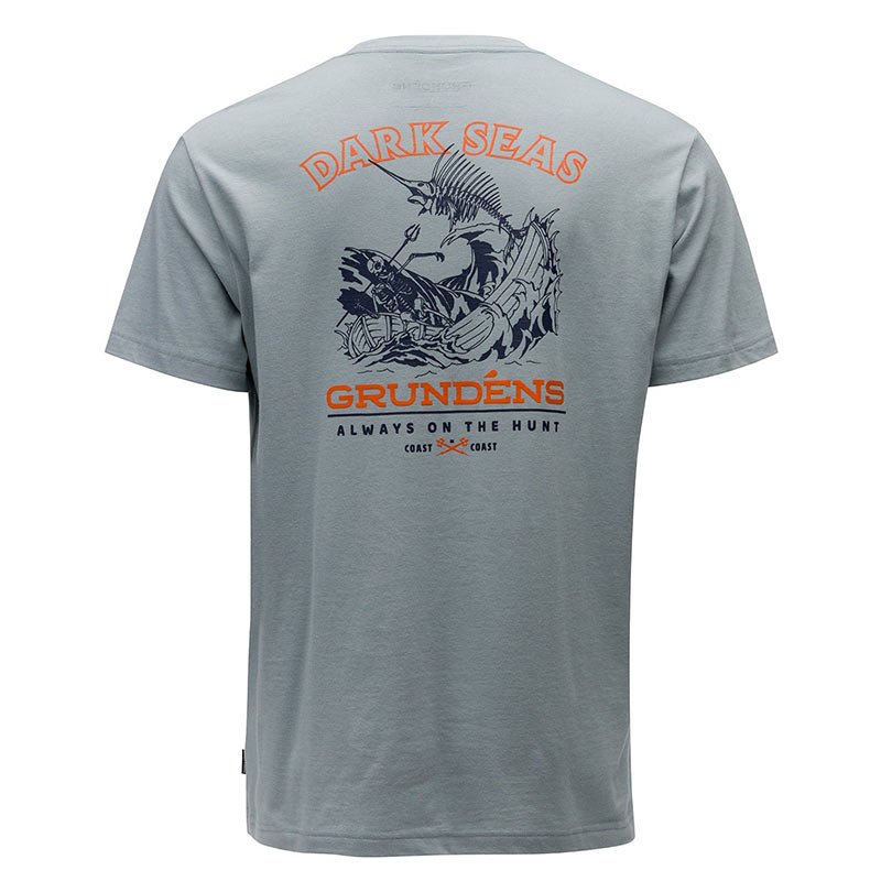 Футболка Grundens Dark Seas X Grundens Battlelines SS T-Shirt (Silver, L) Футболка Grundens Dark Seas X Grundens Battlelines SS T-Shirt (Silver, L)