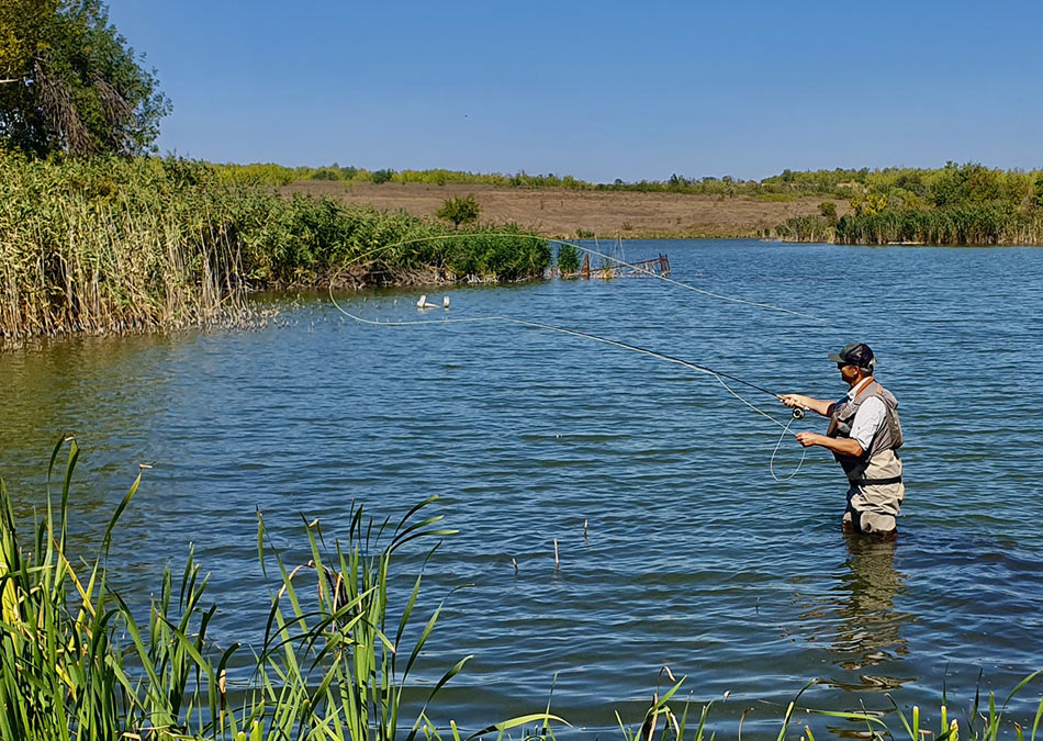 Когда ты ловишь взабродку, ты становишься как бы ближе к рыбе