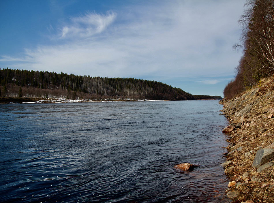 Когда думаешь о реке Варзуге, чаще всего представляешь себе бескрайние водные просторы